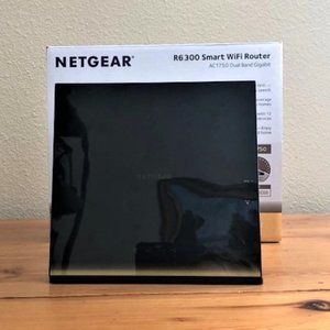 Net Gear R6300 V2 Smart WiFi Wireless Router AC1750